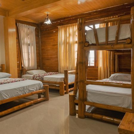 Hostal Poseidon Пуерто Кайо Екстериор снимка