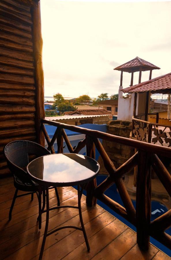 Hostal Poseidon Пуерто Кайо Екстериор снимка