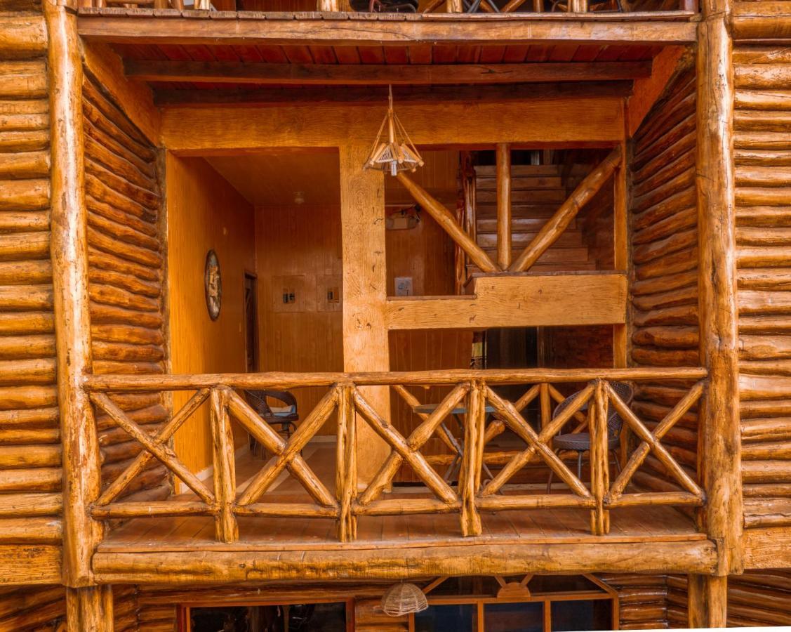 Hostal Poseidon Пуерто Кайо Екстериор снимка