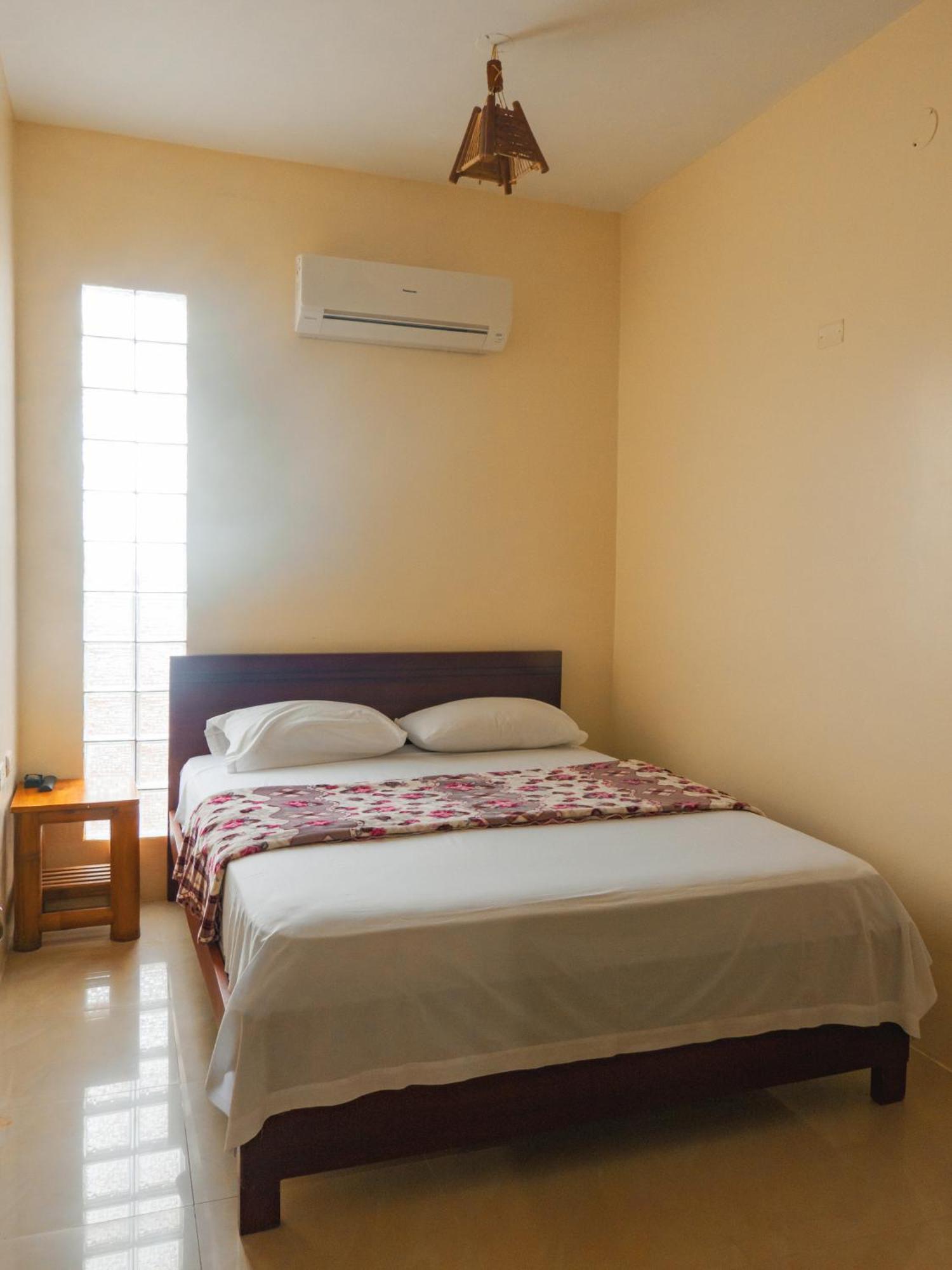 Hostal Poseidon Пуерто Кайо Екстериор снимка